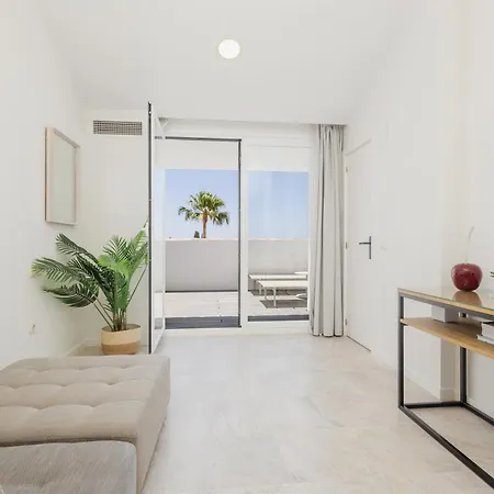 Townhouse In First Line Beach, Bahia De Marbella, Tatil Evi Marbella