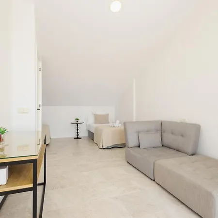 Tatil Evi Townhouse In First Line Beach, Bahia De Marbella, Marbella
