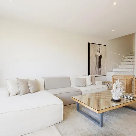 Townhouse In First Line Beach, Bahia De Marbella, Tatil Evi *