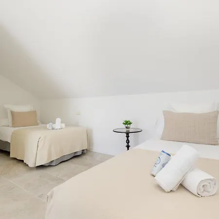 Townhouse In First Line Beach, Bahia De Marbella, Tatil Evi *