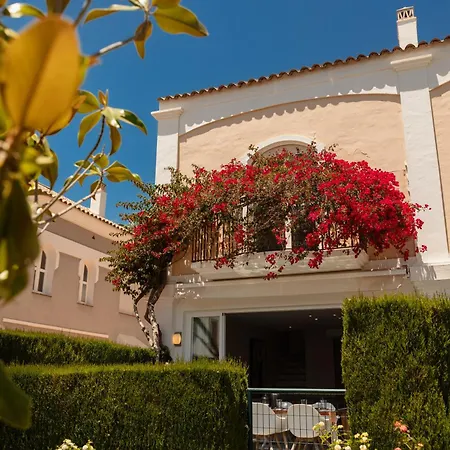 Townhouse In First Line Beach, Bahia De Marbella, Holiday home *