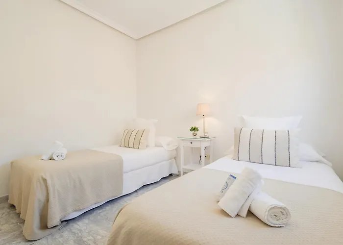 Townhouse In First Line Beach, Bahia De Marbella, 마르베야