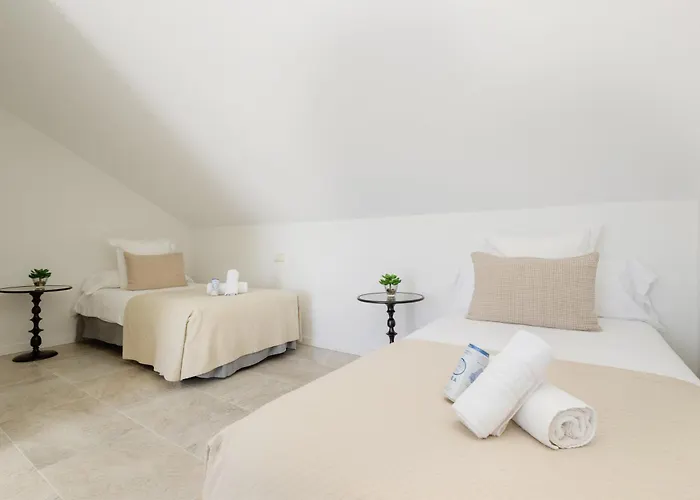 Townhouse In First Line Beach, Bahia De Marbella, Ferienhaus *