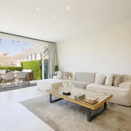 Townhouse In First Line Beach, Bahia De Marbella,