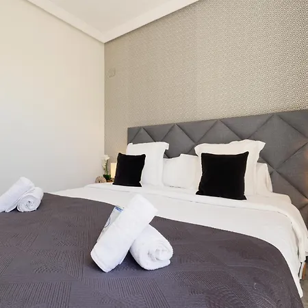 Townhouse In First Line Beach, Bahia De Marbella, 度假居 *