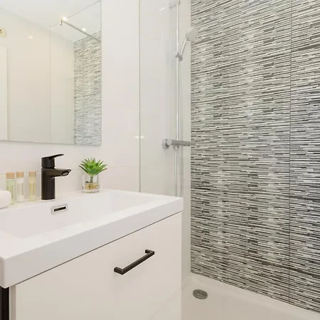 Nyaraló Townhouse In First Line Beach, Bahia De Marbella, Marbella