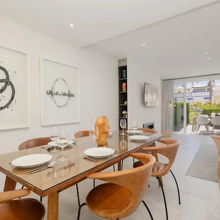 度假居 Townhouse In First Line Beach, Bahia De Marbella,