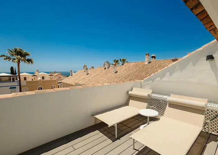 בית נופש Townhouse In First Line Beach, Bahia De Marbella,