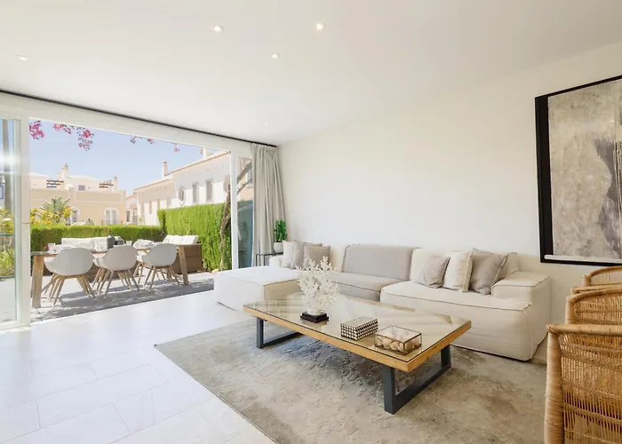 Townhouse In First Line Beach, Bahia De Marbella,