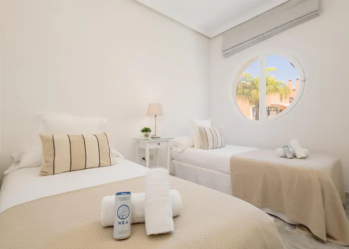 Townhouse In First Line Beach, Bahia De Marbella, * מארבלה