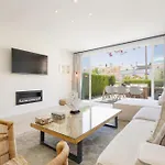 Dom wakacyjny Townhouse In First Line Beach, Bahia De Marbella,