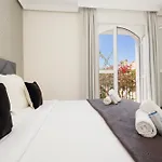 Townhouse In First Line Beach, Bahia De Marbella, *