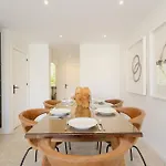 Townhouse In First Line Beach, Bahia De Marbella, Dom wakacyjny