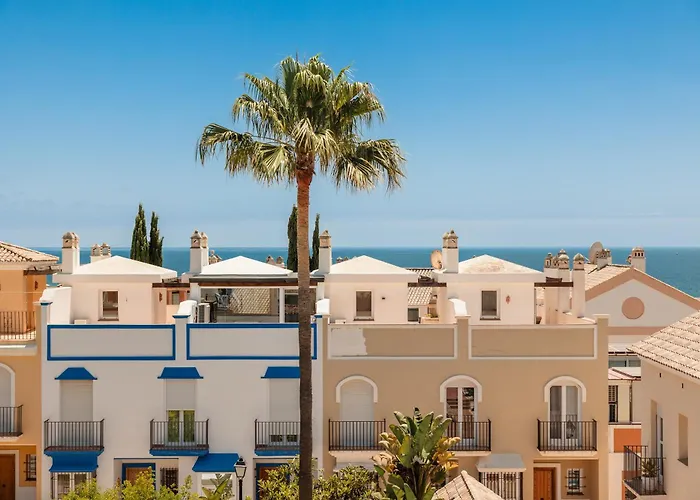 Townhouse In First Line Beach, Bahia De Marbella, Tatil Evi Marbella