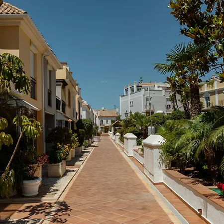 Feriehus Townhouse In First Line Beach, Bahia De Marbella,